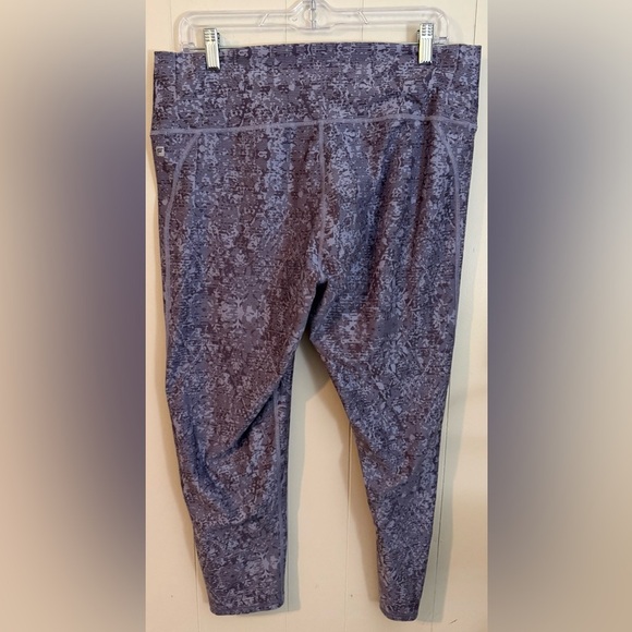 FABLETICS Define PowerHold Purple High Waisted 7/8 Leggings Size XXL - Picture 6 of 7